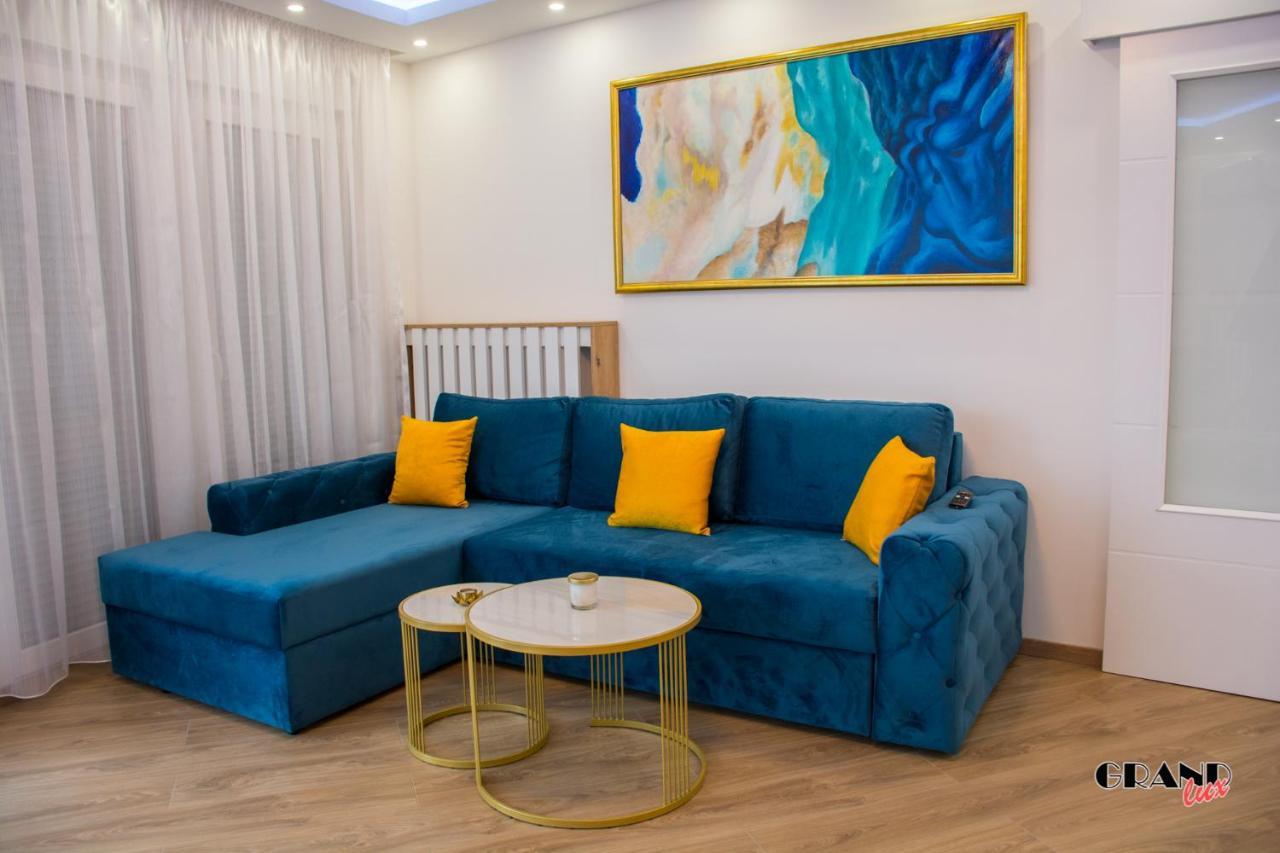 Grand Lux Apartment Добой Экстерьер фото