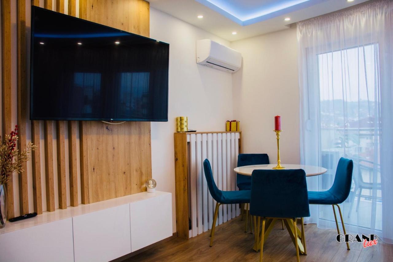 Grand Lux Apartment Добой Экстерьер фото