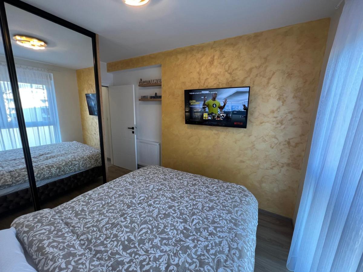 Grand Lux Apartment Добой Экстерьер фото