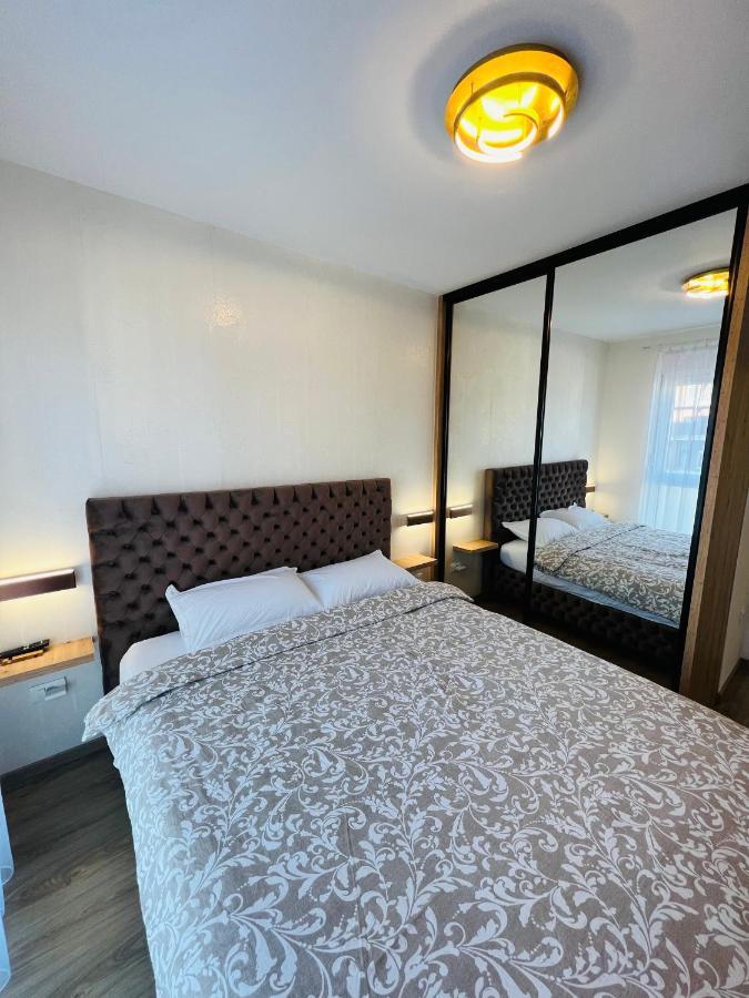 Grand Lux Apartment Добой Экстерьер фото